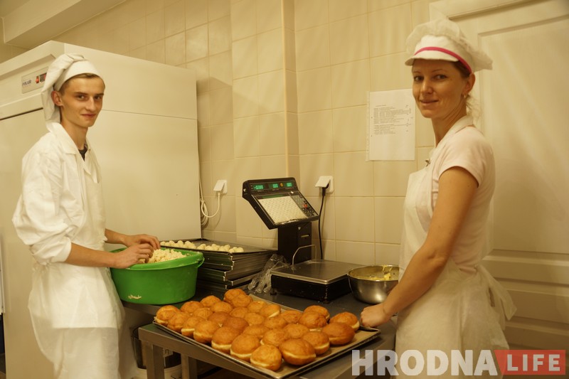 З пылу, з жару і недалёка ад дому. На Дзевятоўцы пачалі прадаваць гарачыя пончыкі