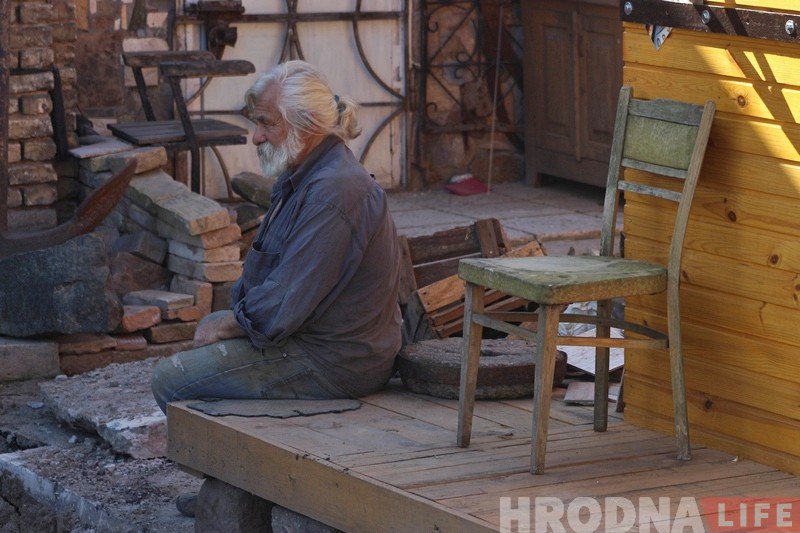 Службы перакапалі ўвесь подворак Януша Паруліса. Краязнаўца разлічвае на добраўпарадкаванне Службы перакапалі ўвесь подворак Януша Паруліса. Краязнаўца разлічвае на добраўпарадкаванне