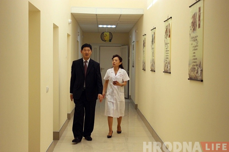 Кітайцы ўрачыста завяршылі будаўніцтва медыцынскага цэнтра ў Гродне Кітайцы ўрачыста завяршылі будаўніцтва медыцынскага цэнтра ў Гродне