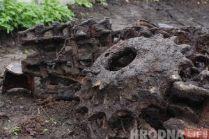 Гарадская легенда аказалася праўдай! На Валковіча знайшлі часткі ваеннай тэхнікі часоў Другой cусветнай Гарадская легенда аказалася праўдай! На Валковіча знайшлі часткі ваеннай тэхнікі часоў Другой cусветнай