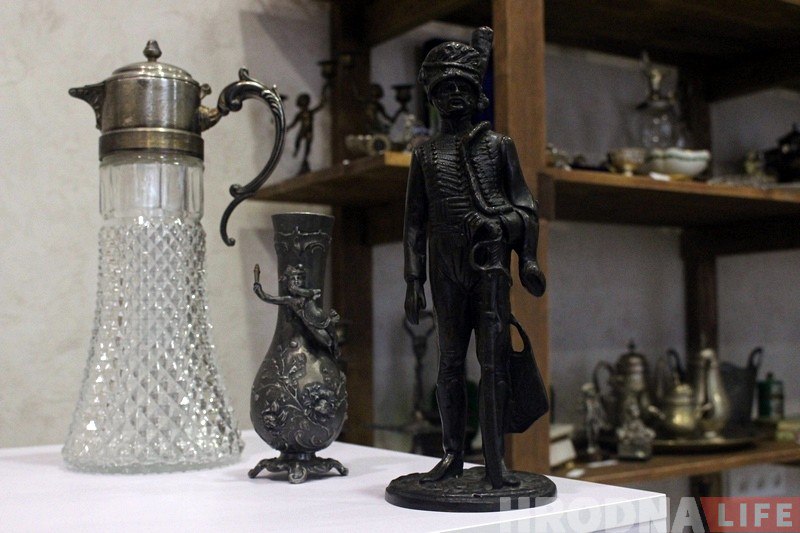 "У гэтых рэчах ёсць шарм". Маладыя гродзенцы адкрылі краму вінтажных і старых рэчаў "У гэтых рэчах ёсць шарм". Маладыя гродзенцы адкрылі краму вінтажных і старых рэчаў