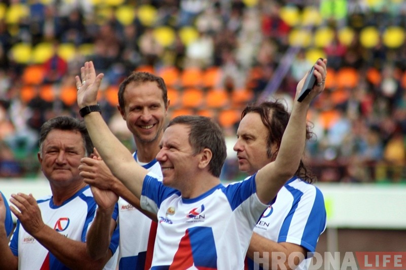 Зоркі эстрады ў Гродне згулялі ўнічыю з камандай Мечыслава Гоя Зоркі эстрады ў Гродне згулялі ўнічыю з камандай Мечыслава Гоя