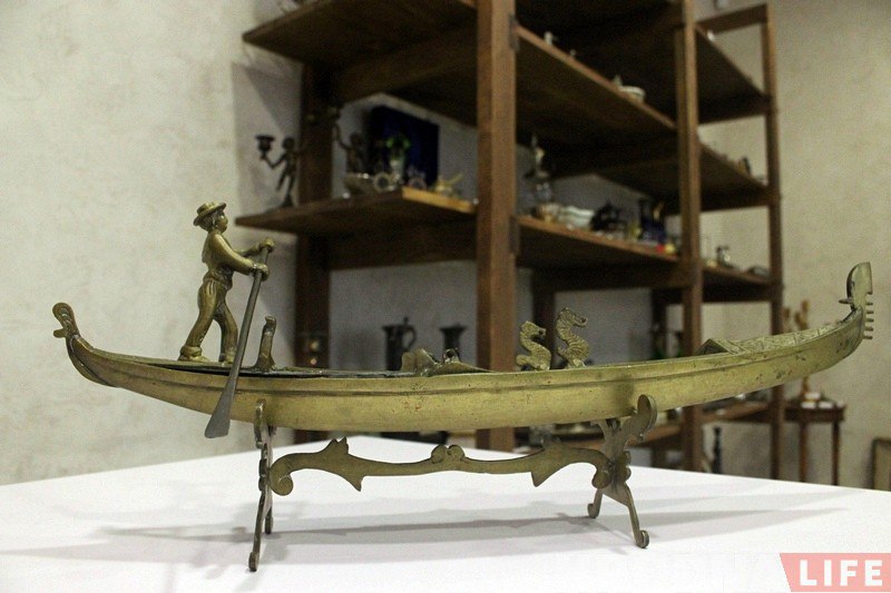 "У гэтых рэчах ёсць шарм". Маладыя гродзенцы адкрылі краму вінтажных і старых рэчаў "У гэтых рэчах ёсць шарм". Маладыя гродзенцы адкрылі краму вінтажных і старых рэчаў