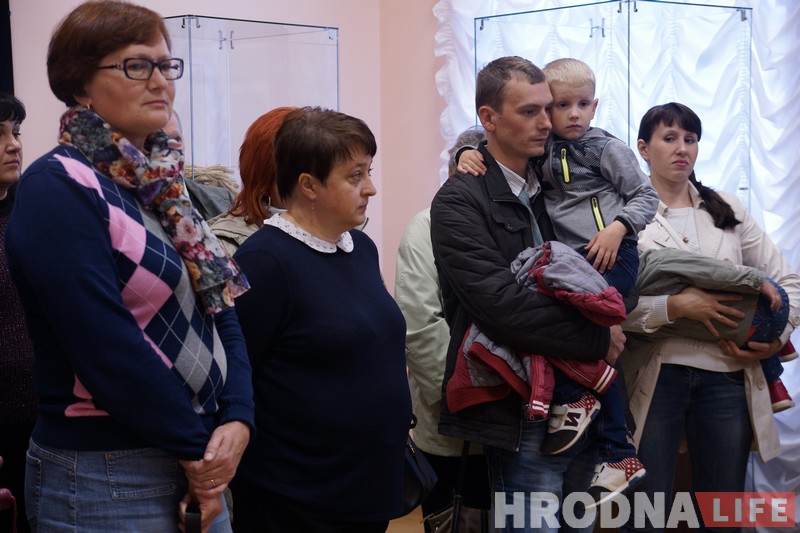 Злыдні vs дамавікі. Выберы, на чыім баку ты, наведаўшы выставу "Героі беларускіх казак, міфаў і легенд" Злыдні vs дамавікі. Выберы, на чыім баку ты, наведаўшы выставу "Героі беларускіх казак, міфаў і легенд"