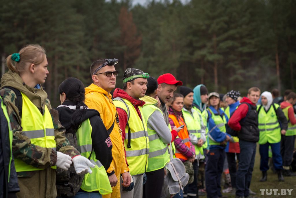 "Паглядзіце - кіламетры людзей". Як у Белавежскай пушчы працягваюць шукаць зніклага хлопчыка