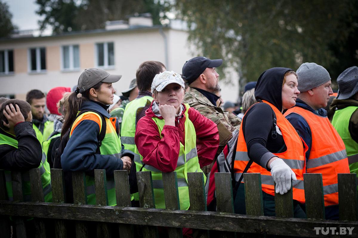 "Паглядзіце - кіламетры людзей". Як у Белавежскай пушчы працягваюць шукаць зніклага хлопчыка