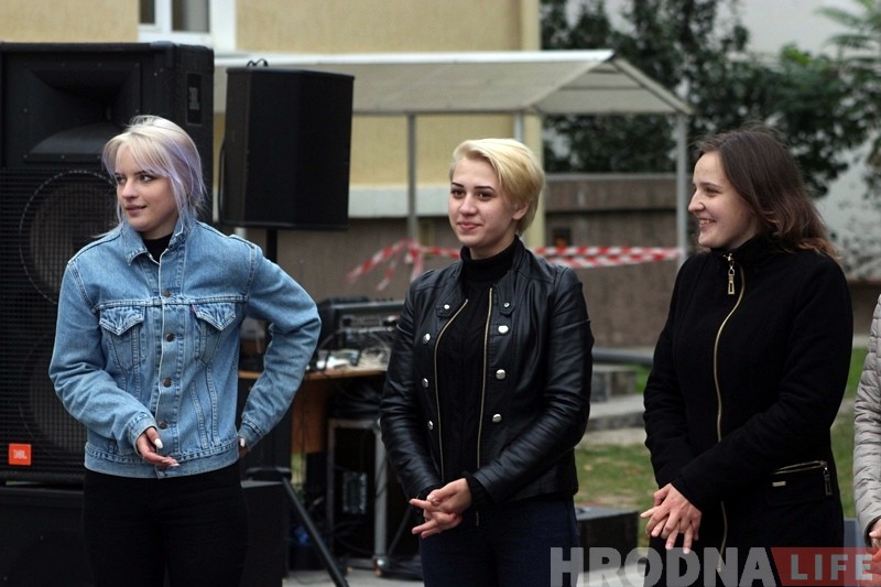 У Дзень татуіроўшчыка ў Гродне рок-канцэртам адкрылі новую тату-студыю У Дзень татуіроўшчыка ў Гродне рок-канцэртам адкрылі новую тату-студыю