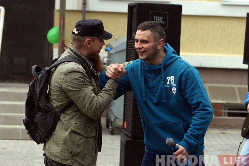 У Дзень татуіроўшчыка ў Гродне рок-канцэртам адкрылі новую тату-студыю У Дзень татуіроўшчыка ў Гродне рок-канцэртам адкрылі новую тату-студыю