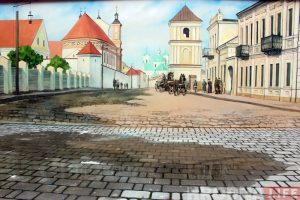 У двары гандлёвага цэнтра ABC з'явіўся вялікі малюнак з відамі старога Гродна