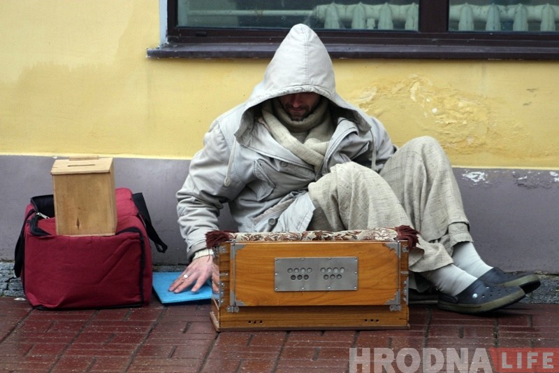 «О, Пітамбара, Харэ Крышна, прывітанне». Хто гэты крышнаіт на Савецкай? «О, Пітамбара, Харэ Крышна, прывітанне». Хто гэты крышнаіт на Савецкай?