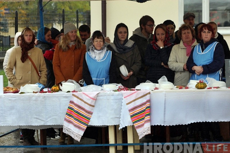 Праваслаўныя вернікі Гродна адзначаюць Пакровы і 110-годдзе з Дня асвячэння Свята-Пакроўскага сабору Праваслаўныя вернікі Гродна адзначаюць Пакровы і 110-годдзе з Дня асвячэння Свята-Пакроўскага сабору