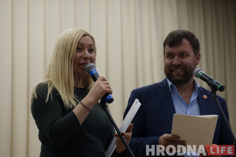 “Бабулечка, ты фарбуешся? А што за свята?” Сталыя студэнты адзначылі пачатак навучальнага года