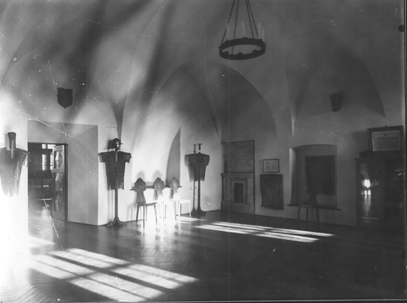 "У музей хадзілі ў бахілах". Сталая гродзенка ўспамінае міжваенныя экскурсіі ў Старым замку