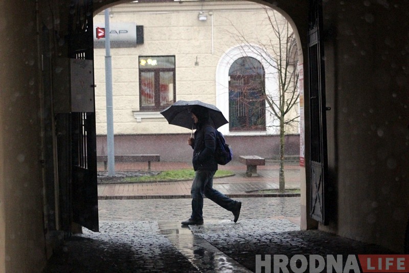 Холадна і мокры снег: апошні дзень восені 2017 у Гродне Холадна і мокры снег: апошні дзень восені 2017 у Гродне