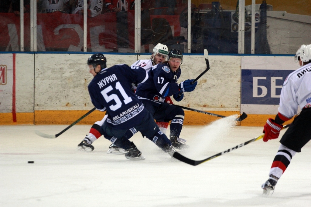 Шостая запар: З буйным лікам "Нёман" абыграў у Маладзечне мясцовае "Дынама" Шостая запар: З буйным лікам "Нёман" абыграў у Маладзечне мясцовае "Дынама"