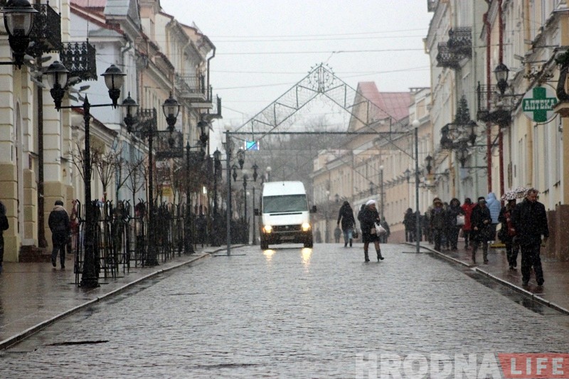 Холадна і мокры снег: апошні дзень восені 2017 у Гродне Холадна і мокры снег: апошні дзень восені 2017 у Гродне