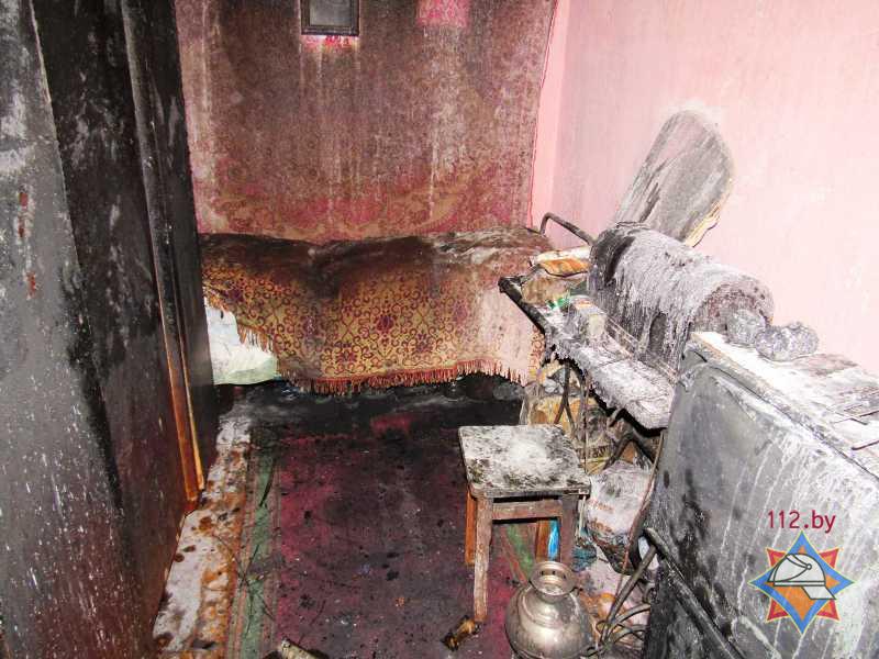 У пенсіянеркі загарэўся халадзільнік. Пажар тушылі ратавальнікі