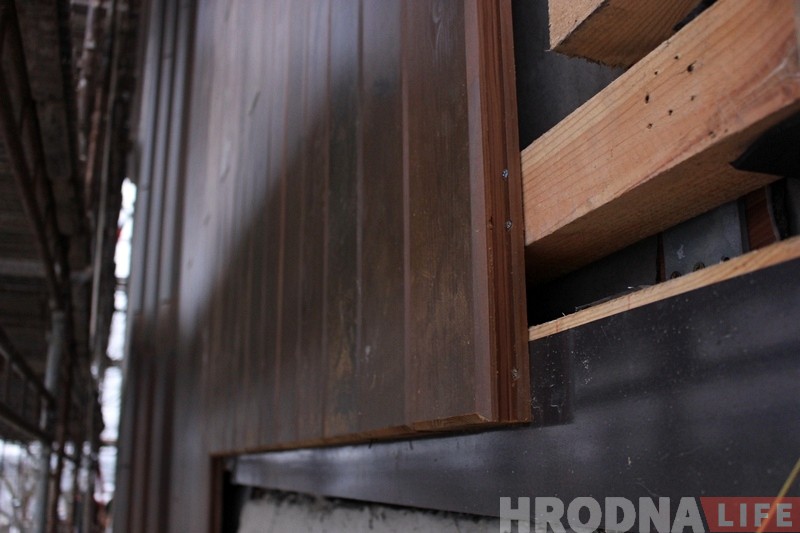 Рамонт Каложы: абшыўка сцяны на 75% ужо гатовая Рамонт Каложы: абшыўка сцяны на 75% ужо гатовая