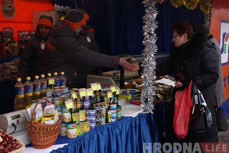 "На Савецкай плошчы выбару было больш". Каля OldCity пачаў працу калядны кірмаш "На Савецкай плошчы выбару было больш". Каля OldCity пачаў працу калядны кірмаш