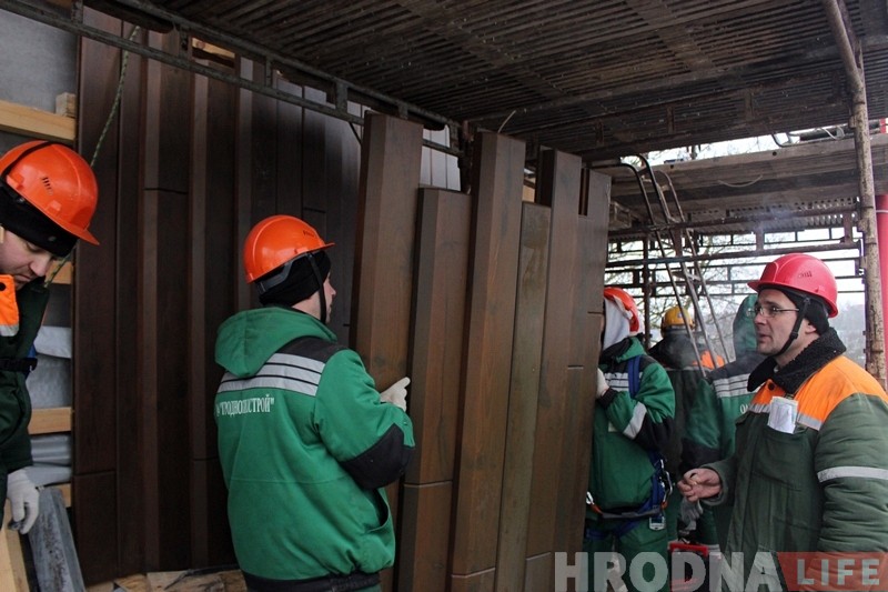 Рамонт Каложы: абшыўка сцяны на 75% ужо гатовая Рамонт Каложы: абшыўка сцяны на 75% ужо гатовая