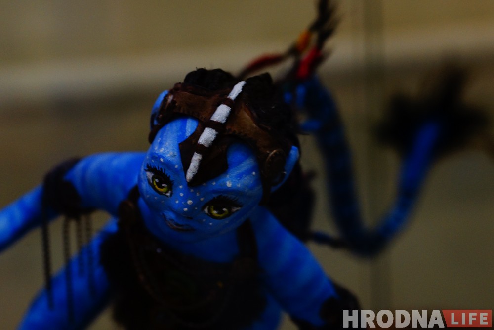 “Мужчыны збіраюцца ў гаражах, а мы – у бібліятэцы”. Як “гуляючы ў лялькі” стварыць клуб, выставу і музей