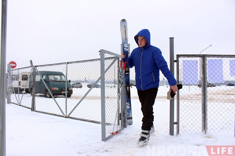 "Будзем працаваць кожны дзень пакуль дазваляе надвор'е". «Алімп» прымае першых наведвальнікаў гэтай зімой "Будзем працаваць кожны дзень пакуль дазваляе надвор'е". «Алімп» прымае першых наведвальнікаў гэтай зімой