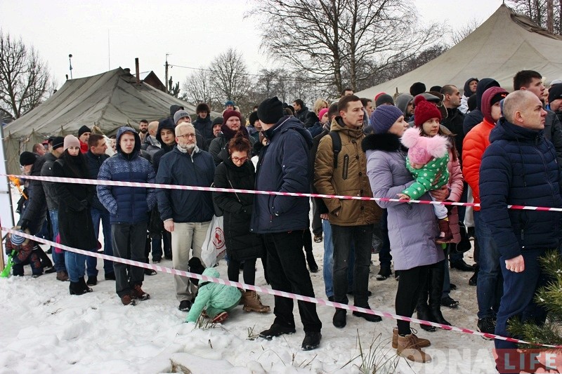 "Адчуванні - труба, космас". Гродзенцы на Юбілейным возеры святкавалі Вадохрышча "Адчуванні - труба, космас". Гродзенцы на Юбілейным возеры святкавалі Вадохрышча