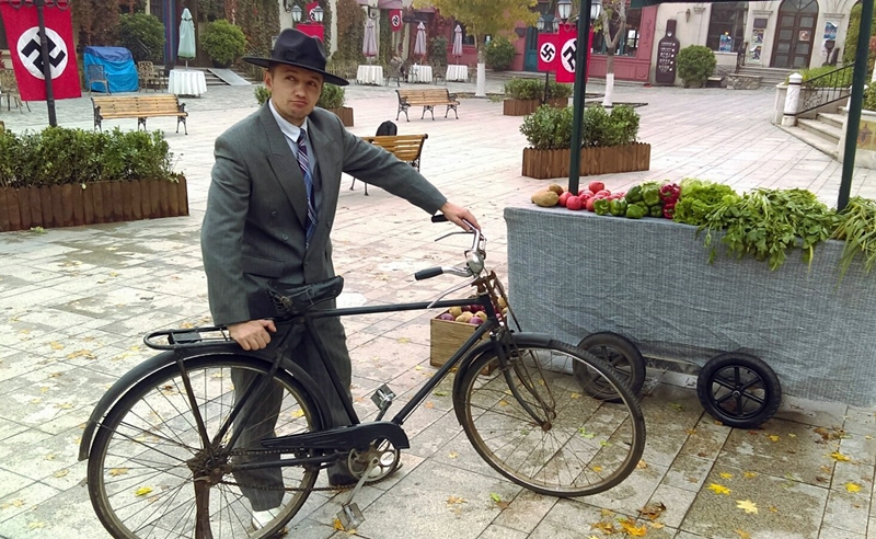 Повар, миротворец, криминалист: как гродненец снимался в китайских сериалах и кино