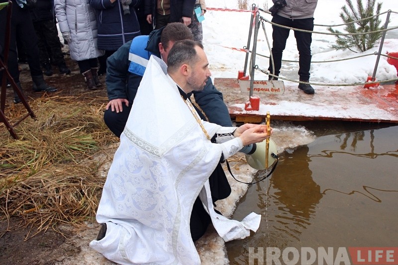 "Адчуванні - труба, космас". Гродзенцы на Юбілейным возеры святкавалі Вадохрышча "Адчуванні - труба, космас". Гродзенцы на Юбілейным возеры святкавалі Вадохрышча