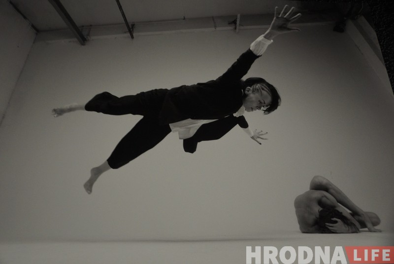 Танцорка прадставіла ў Гродне фотавыставу “палётаў без фоташопу” Танцорка прадставіла ў Гродне фотавыставу “палётаў без фоташопу”