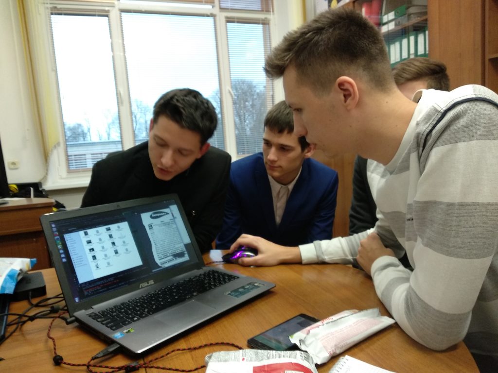 Тэстуем мабільны дадатак гродзенскіх студэнтаў, які шукае шкодныя інгрыдыенты ў складзе прадуктаў