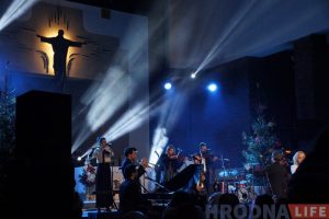 Калядны канцэрт сям'і Паспяшальскіх з аншлагам прайшоў у Гродне Калядны канцэрт сям'і Паспяшальскіх з аншлагам прайшоў у Гродне