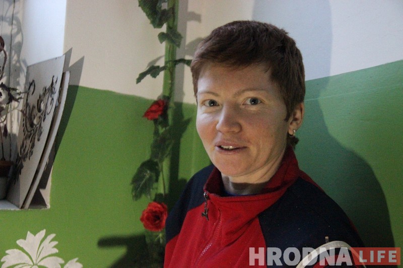 Глядзіце, як гродзенцы размалявалі звычайны пад'езд у хрушчоўцы. І на гэтым не спыняюцца!