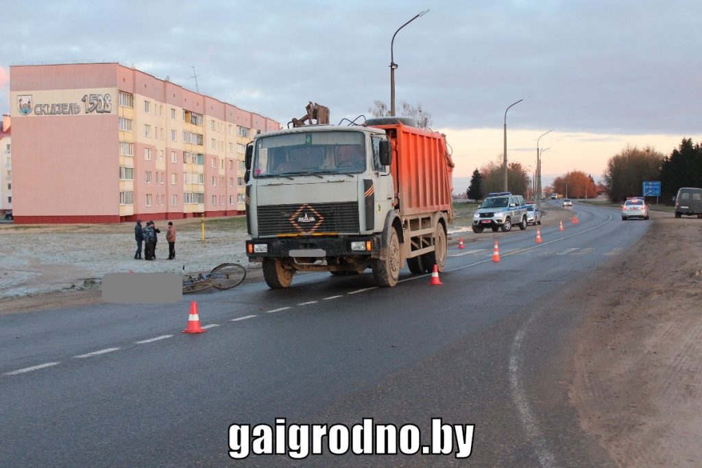 У Скідзелі смеццявоз насмерць збіў жанчыну на ровары, якая ехала па пераходзе