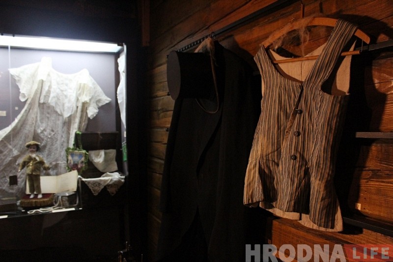 Ад посуду да старых фота: у Музеі Гарадніцы ўзнавілі інтэр'ер тыповага даваеннага гарышча Ад посуду да старых фота: у Музеі Гарадніцы ўзнавілі інтэр'ер тыповага даваеннага гарышча