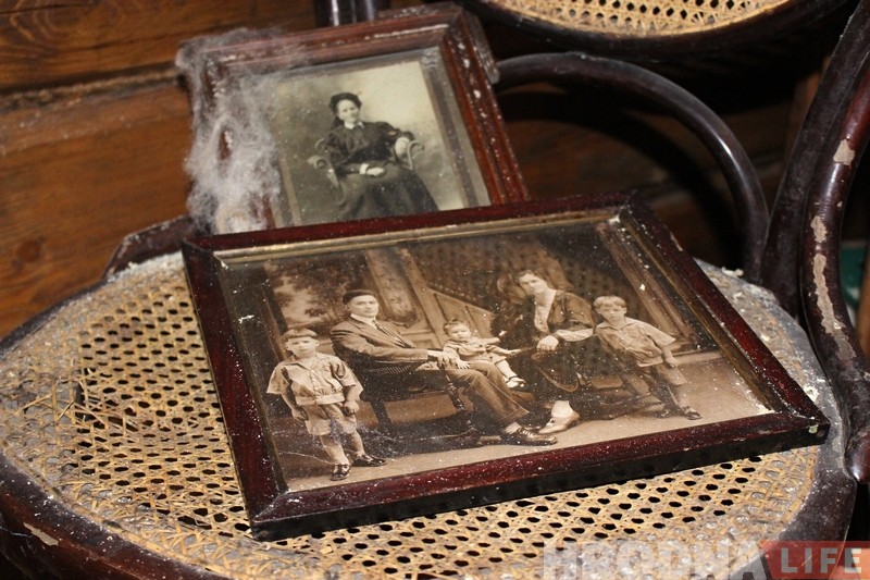 Ад посуду да старых фота: у Музеі Гарадніцы ўзнавілі інтэр'ер тыповага даваеннага гарышча Ад посуду да старых фота: у Музеі Гарадніцы ўзнавілі інтэр'ер тыповага даваеннага гарышча