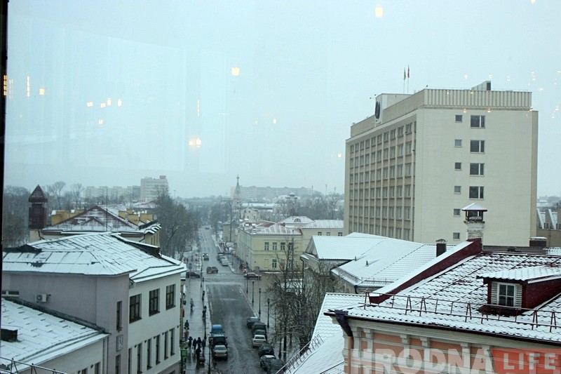 Цяпер у Гродне можна любавацца відамі старога горада з панарамнага ліфта і новай залы "Вялікага буфета" Цяпер у Гродне можна любавацца відамі старога горада з панарамнага ліфта і новай залы "Вялікага буфета"