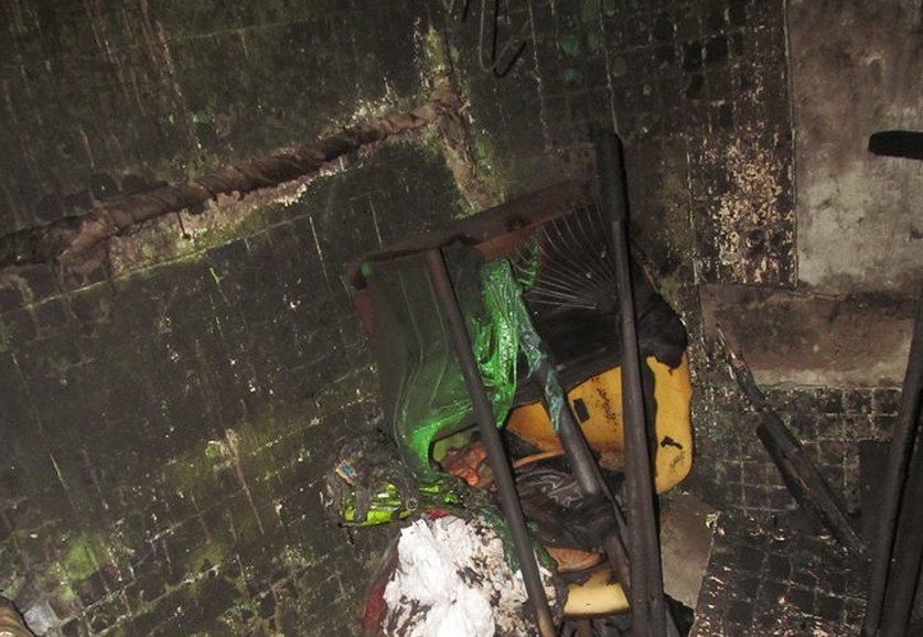 На вуліцы Паповіча ў памяшканні смеццеправода згарэў дворнік