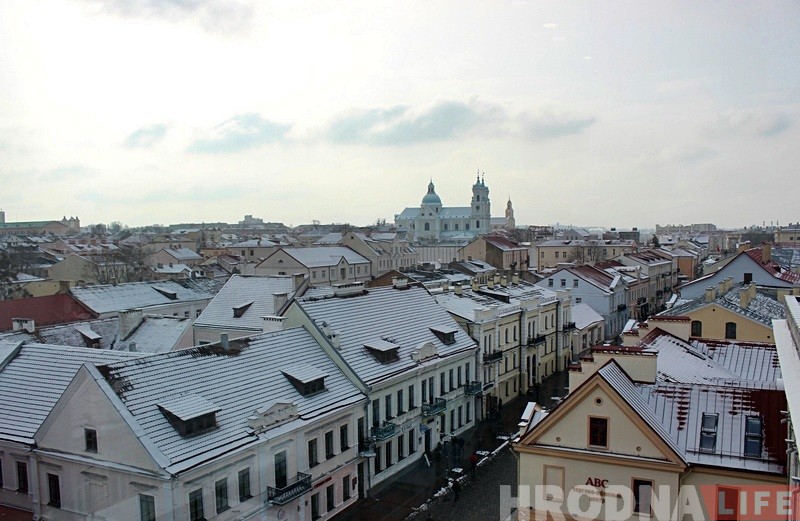 Цяпер у Гродне можна любавацца відамі старога горада з панарамнага ліфта і новай залы "Вялікага буфета" Цяпер у Гродне можна любавацца відамі старога горада з панарамнага ліфта і новай залы "Вялікага буфета"