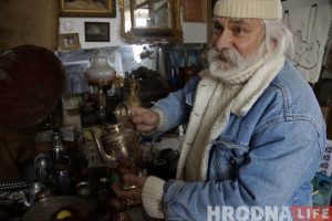 “Навошта цыгарэты, каб не кава?” Пра шкодныя радасці жыцця раскажа выстава ў музеі Паруліса