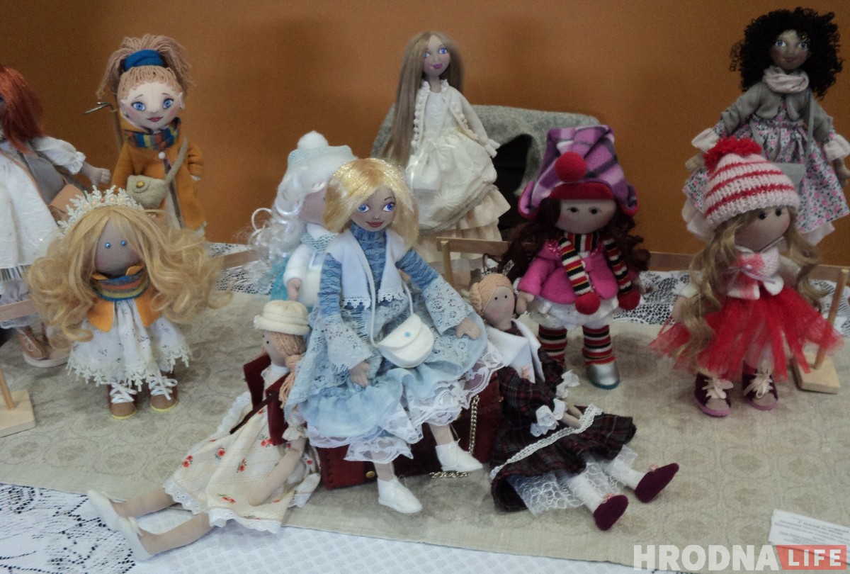 От кукол до мыла: народные умельцы собрали Ледовый в Гродно