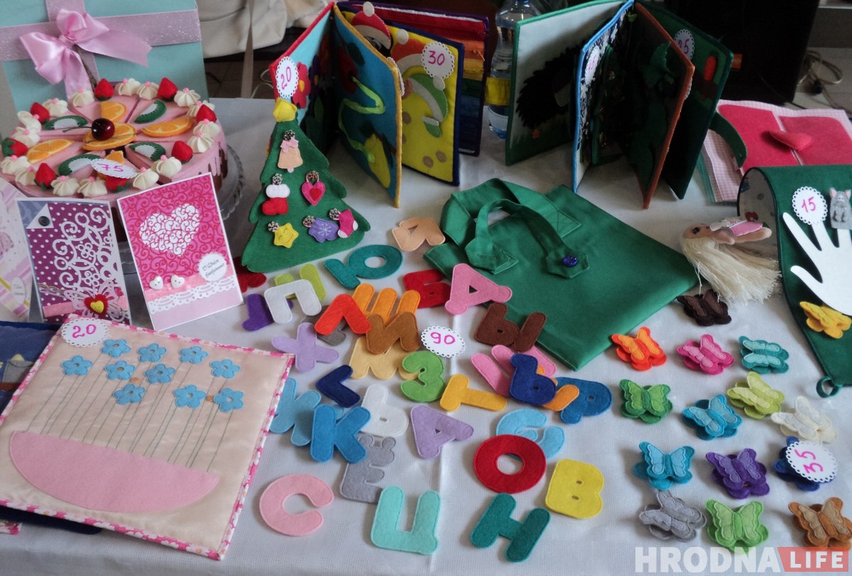 От кукол до мыла: народные умельцы собрали Ледовый в Гродно