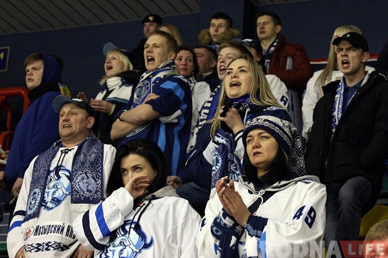 Серыя працягнецца ў Маладзечне: "Нёман" не змог дома абыграць "Дынама" Серыя працягнецца ў Маладзечне: "Нёман" не змог дома абыграць "Дынама"