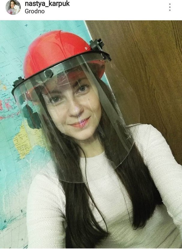 Электрык Настасся з Гродна: «Калі мяняла лямпачкі на апорах, калегі збіраліся вакол і глядзелі на мяне, як на экспанат»