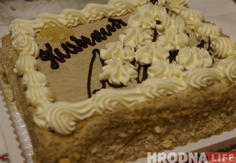 «Тыя самыя» торцікі. Гаспадары кавярні, што можа (не) з'явіцца ў Гродне, расказалі пра свой бізнес