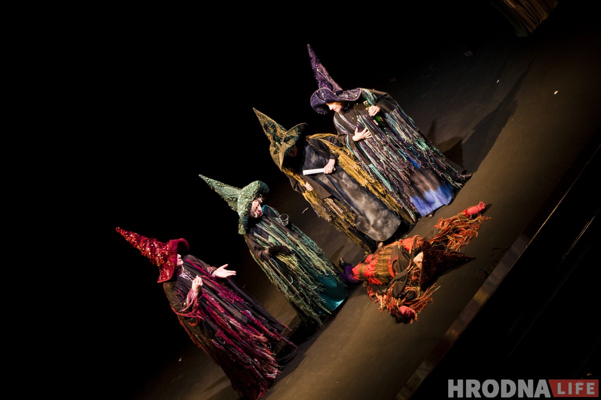 «Людзі, рабіце сваю казку самі!» У Тэатры лялек прайшоў капуснік «Акцёрскія гульні - 2018» «Людзі, рабіце сваю казку самі!» У Тэатры лялек прайшоў капуснік «Акцёрскія гульні - 2018»