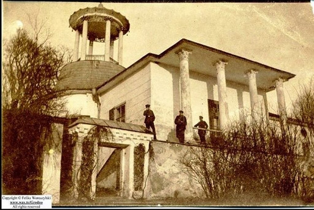 Як пяць гарадзенскіх сем'яў жывуць у рэзідэнцыі караля Рэчы Паспалітай