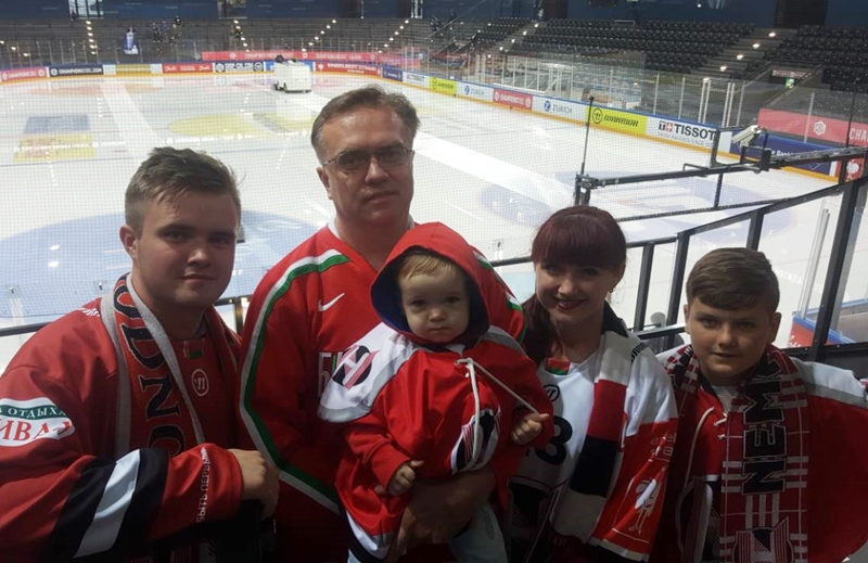 За два гады больш 100 матчаў:  як гродзенская сям'я Мухіных заўзее за "Нёман"