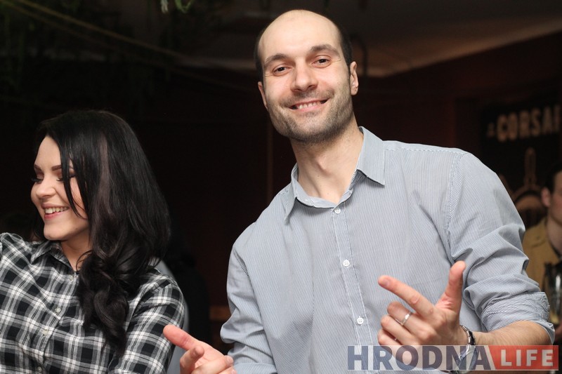 Бар з «агеньчыкам». У Гродне адкрыўся пірацкі “Карсар” Бар з «агеньчыкам». У Гродне адкрыўся пірацкі “Карсар”