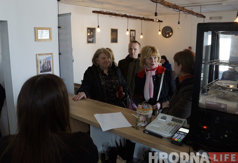 Бариста в инвалидной коляске? Легко! В Лиде прошел первый выпуск школы инклюзивного бариста